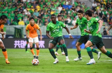 国安外援军团携手发威 新援或成苏亚雷斯解危奇兵